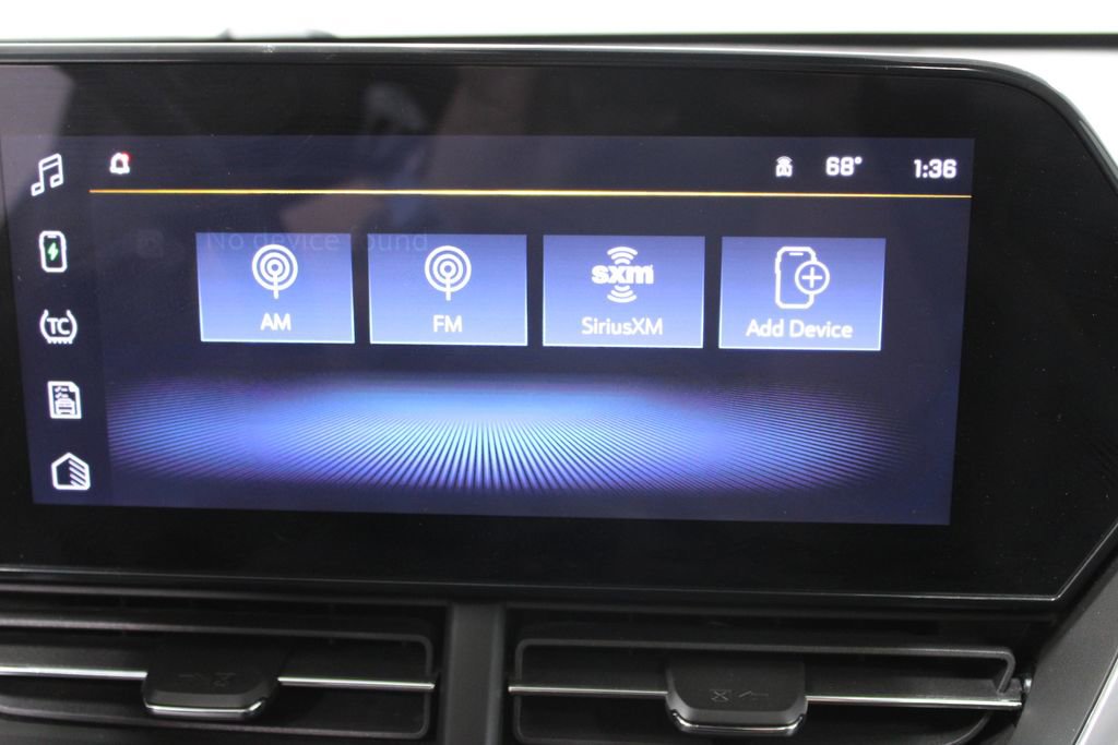 Used 2024 Chevrolet Trax ACTIV w/ Sunroof Package FWD image 30