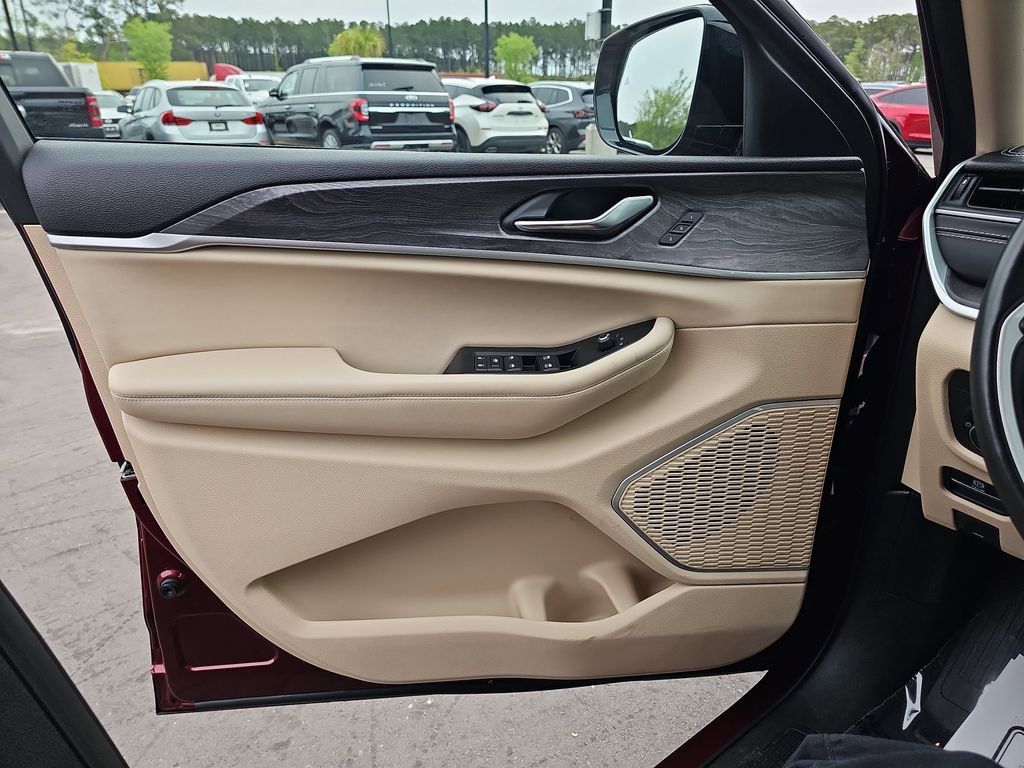 Used 2021 Jeep Grand Cherokee L Limited image 31