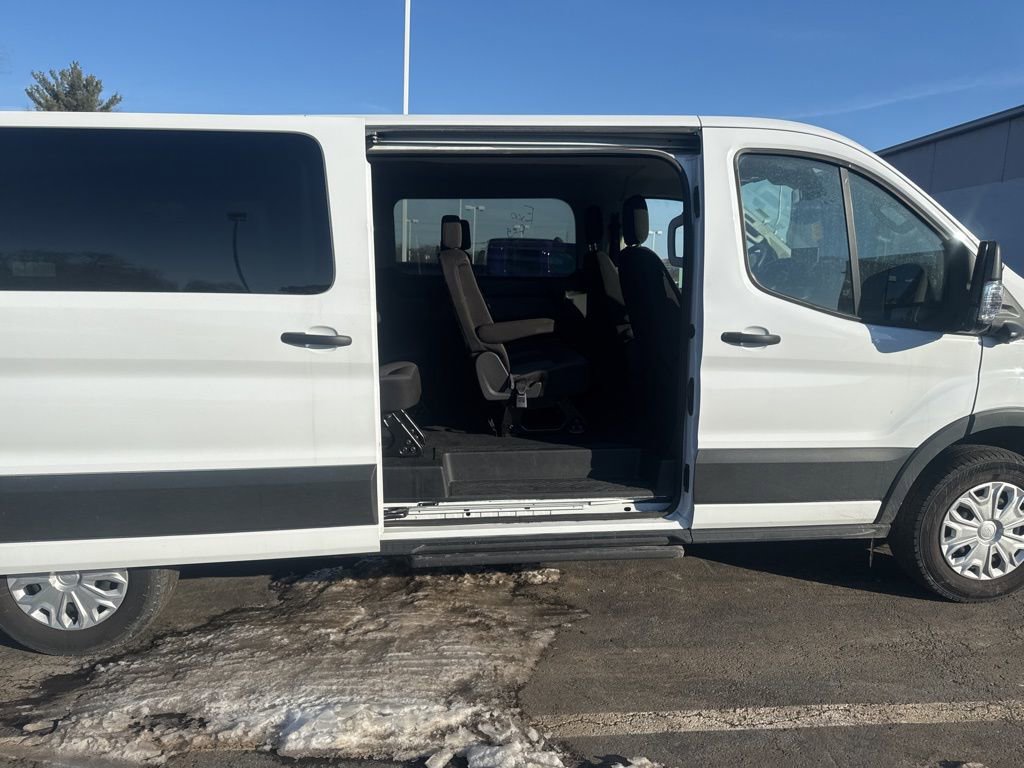 Used 2023 Ford Transit 350 XLT image 33