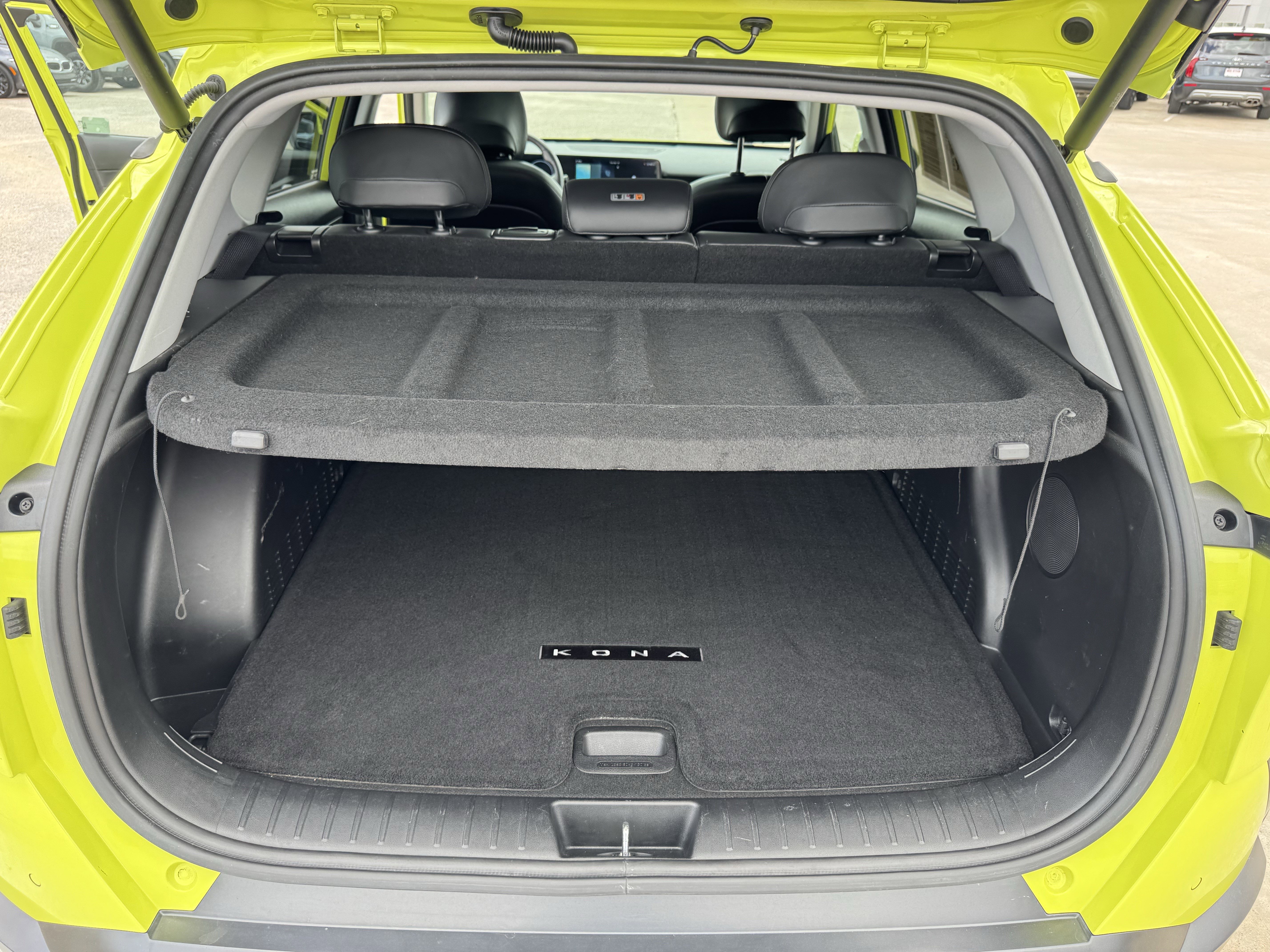 Used 2024 Hyundai Kona Limited FWD image 32