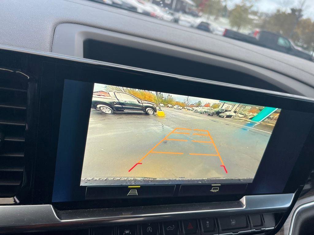 Used 2025 Chevrolet Silverado 1500 RST AWD/4WD image 14