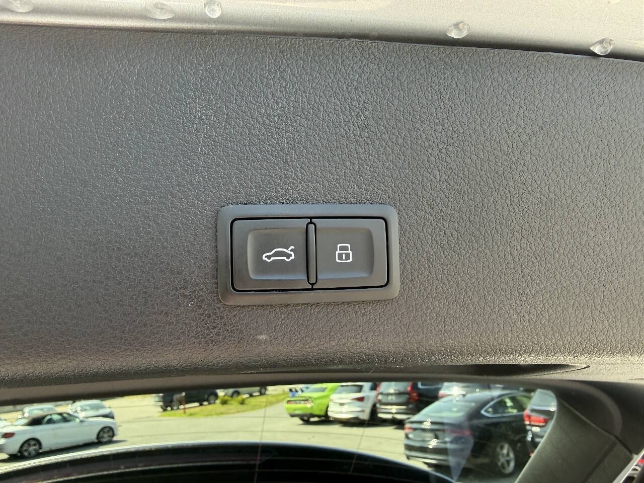 Used 2021 Audi e-tron Premium w/ Convenience Plus Package AWD/4WD image 11