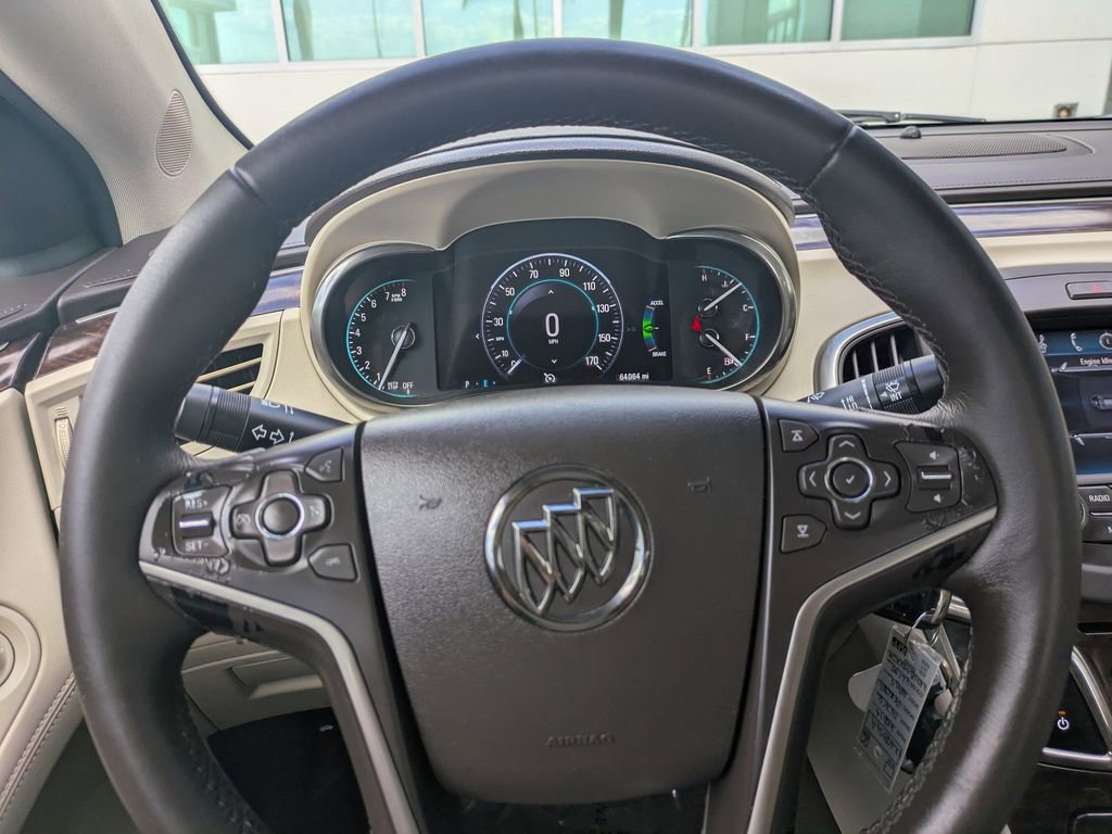 Used 2014 Buick LaCrosse image 24