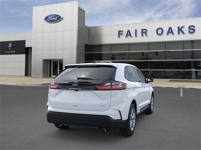 New 2024 Ford Edge SE image 8