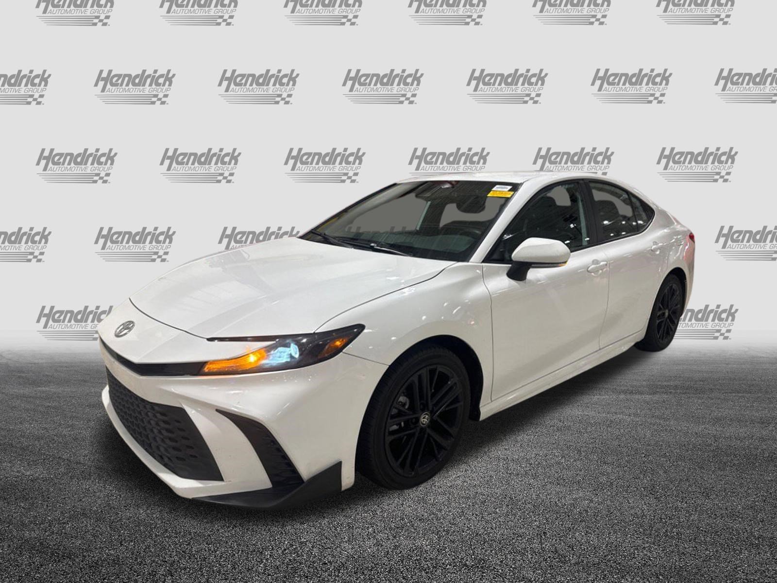 Used 2025 Toyota Camry SE FWD image 38