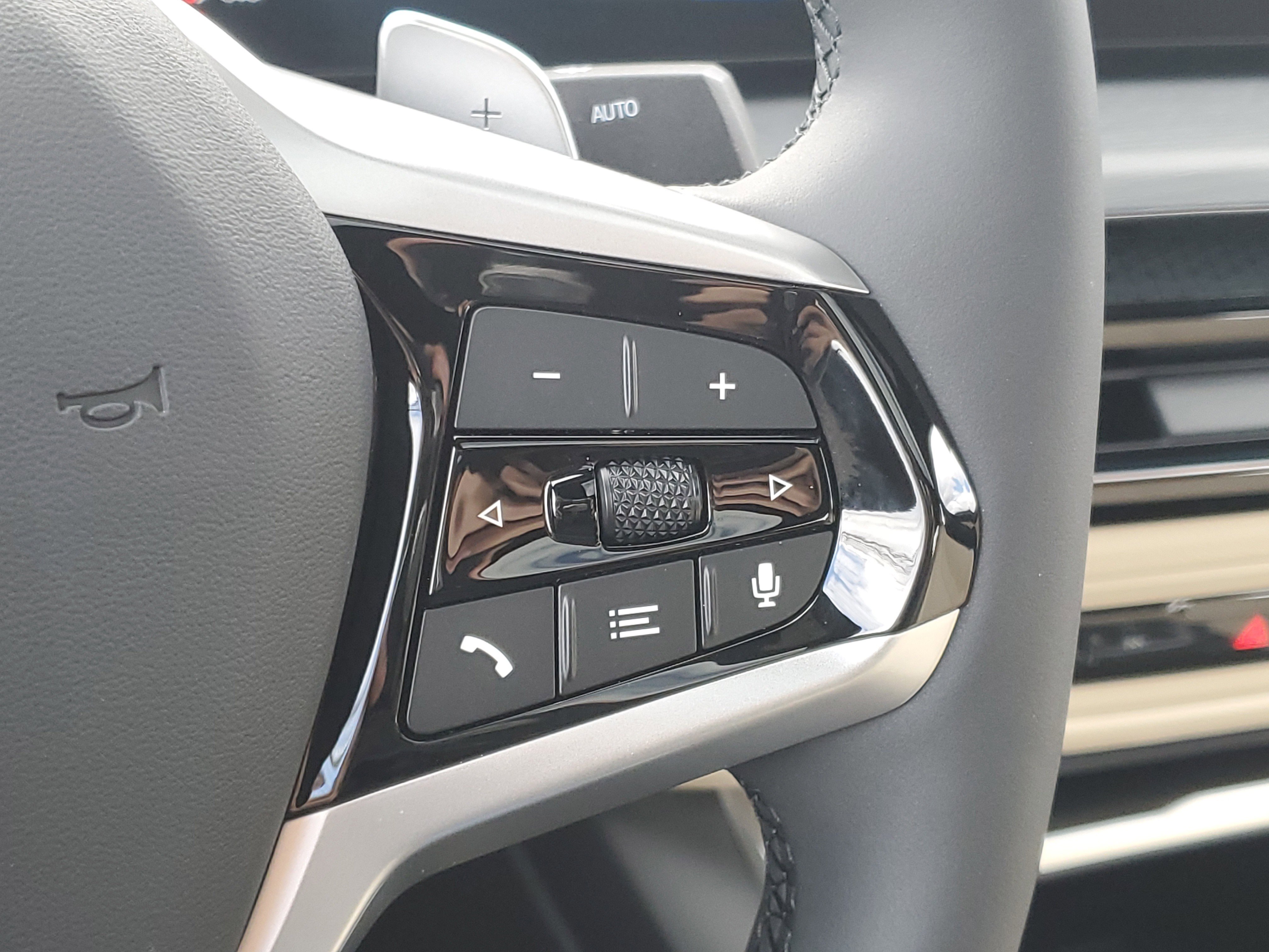 New 2026 BMW 330i xDrive Sedan w/ Premium Package image 13