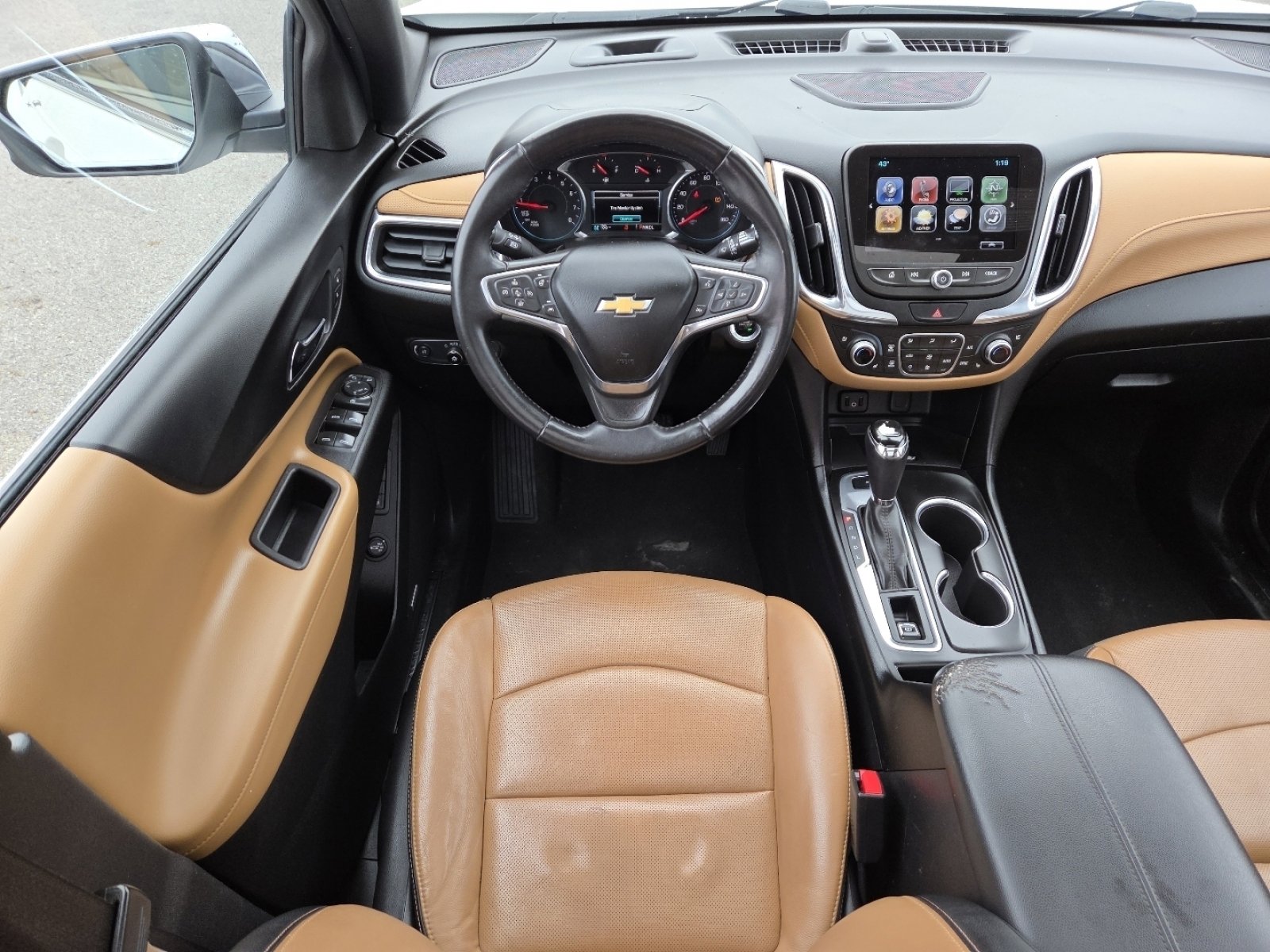 Used 2018 Chevrolet Equinox Premier image 26