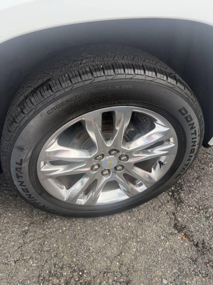 Used 2018 Chevrolet Traverse High Country AWD/4WD image 17
