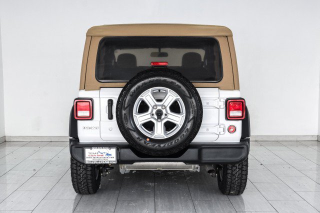 Used 2019 Jeep Wrangler Sport AWD/4WD image 7