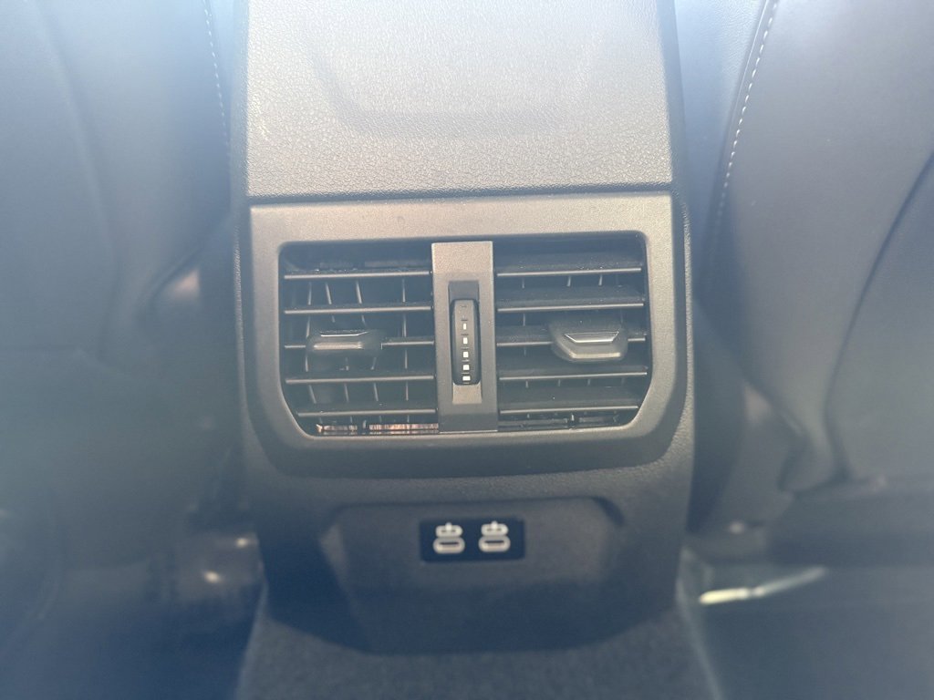 Used 2025 BMW M235i xDrive image 12