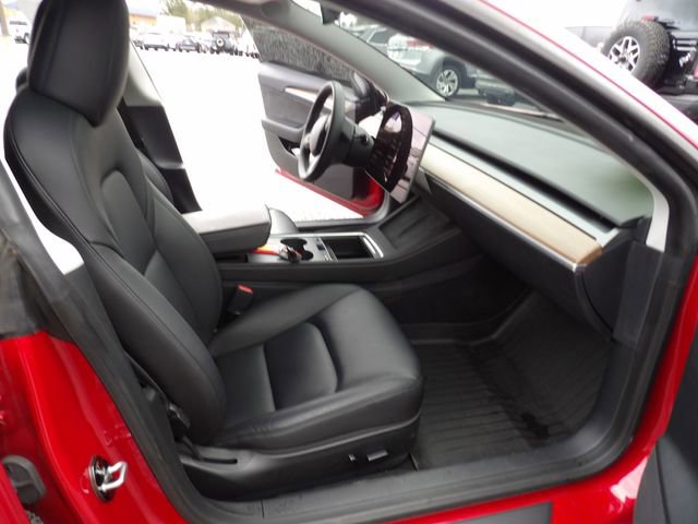 Used 2023 Tesla Model 3 Performance image 36