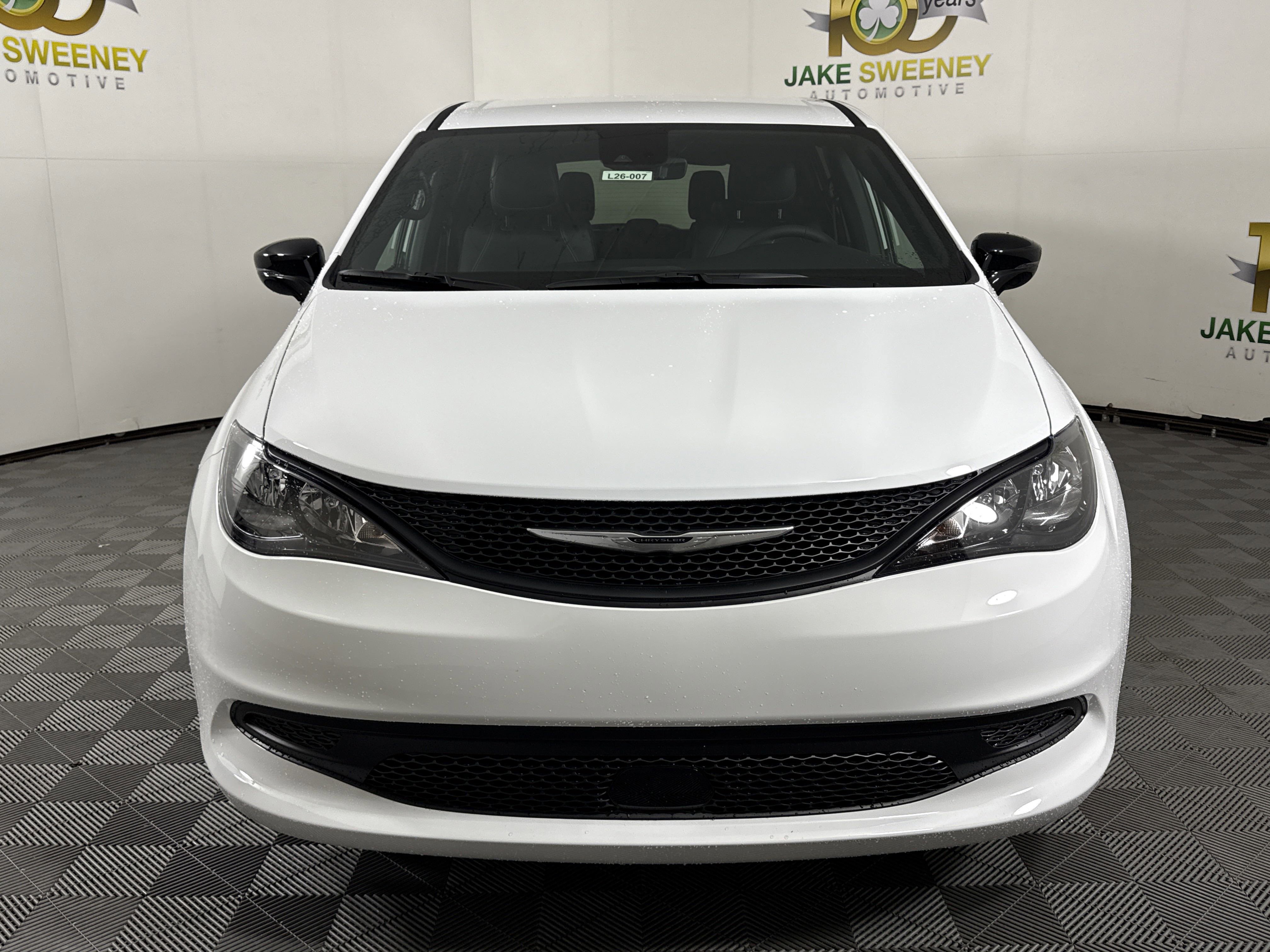 New 2026 Chrysler Voyager LX image 2