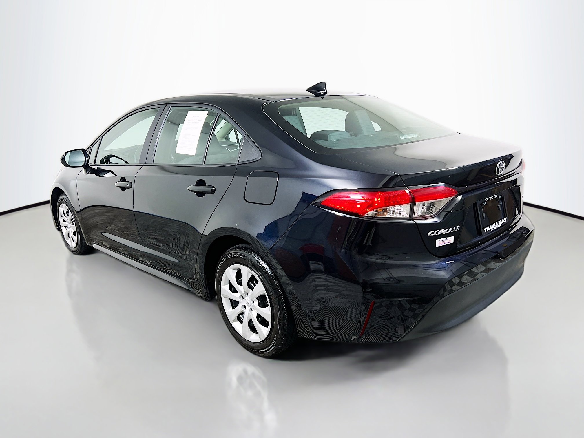 Used 2024 Toyota Corolla LE FWD image 8