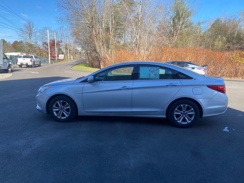 Used 2013 Hyundai Sonata GLS w/ Popular Equipment Pkg FWD image 9