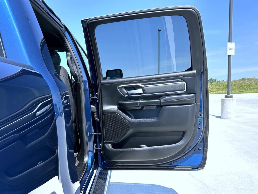 Used 2023 RAM 1500 Big Horn AWD/4WD image 18