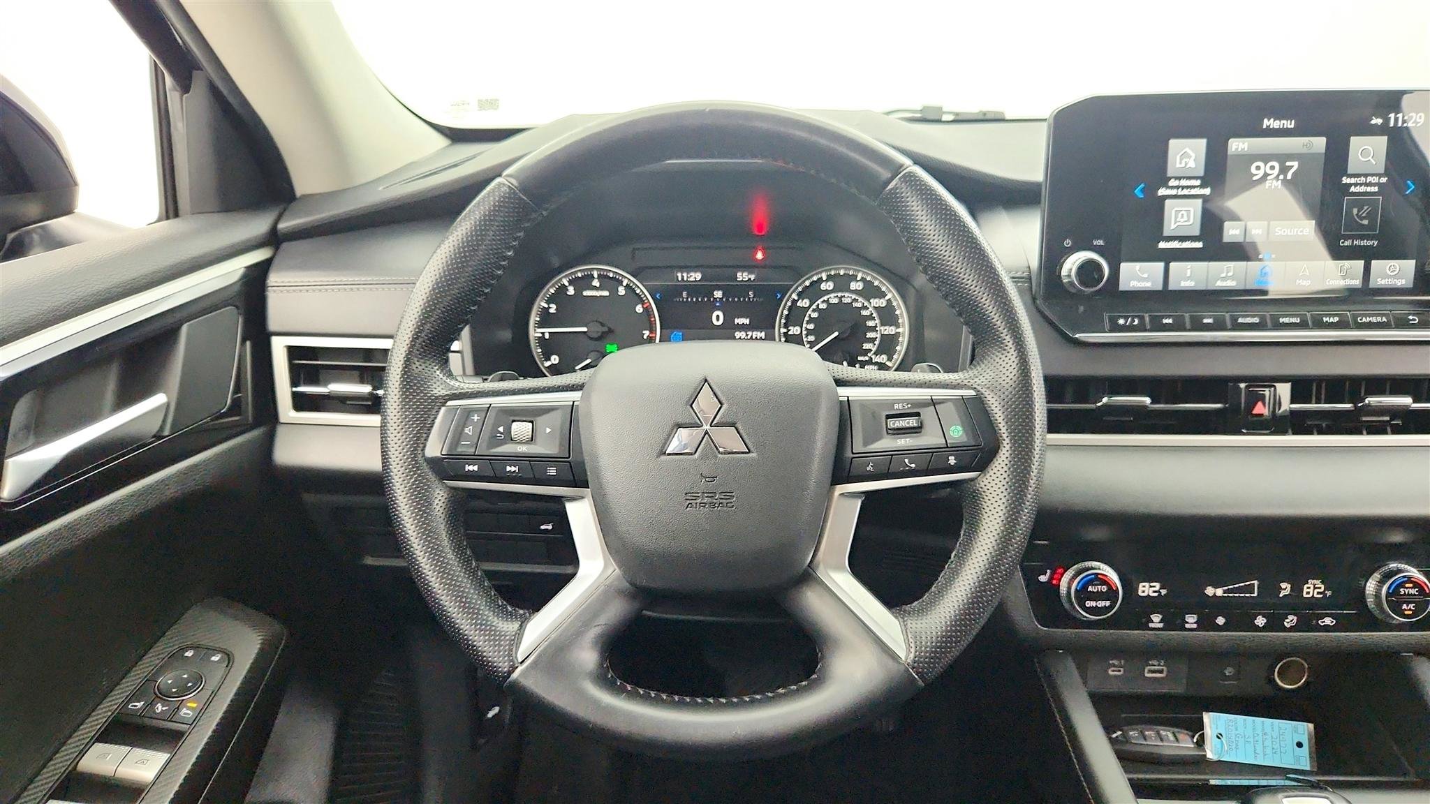 Used 2024 Mitsubishi Outlander FWD image 28