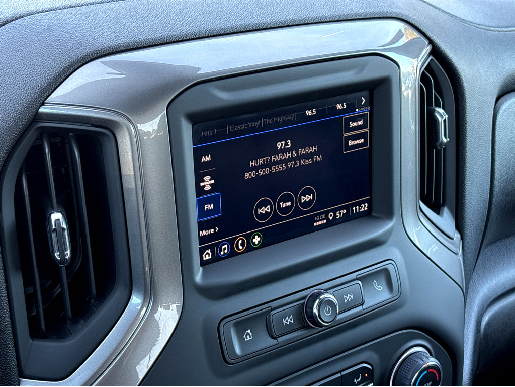 Used 2025 Chevrolet Silverado 1500 Custom image 8