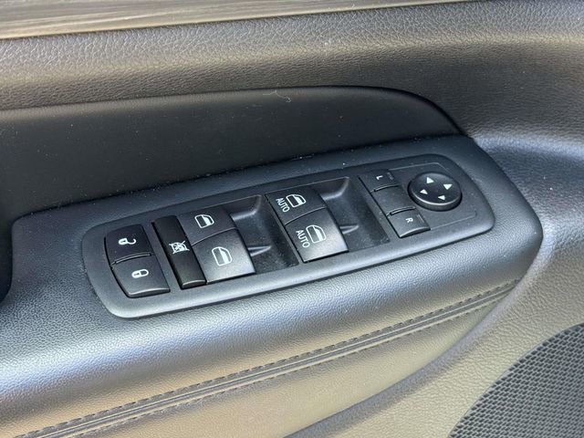 Used 2020 Jeep Grand Cherokee Altitude AWD/4WD image 14