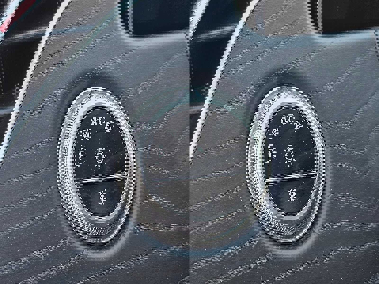 Used 2025 Mercedes-Benz E 450 4MATIC Sedan image 33