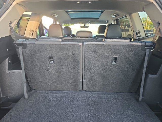 Used 2023 Volkswagen Atlas SE w/ Panoramic Sunroof Package FWD image 30