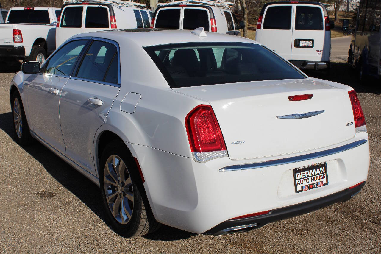 Used 2016 Chrysler 300 Limited AWD/4WD image 6