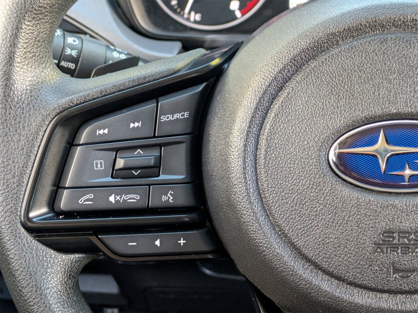 Used 2024 Subaru Crosstrek 2.0i Premium w/ Crosstrek Mirror Package image 10