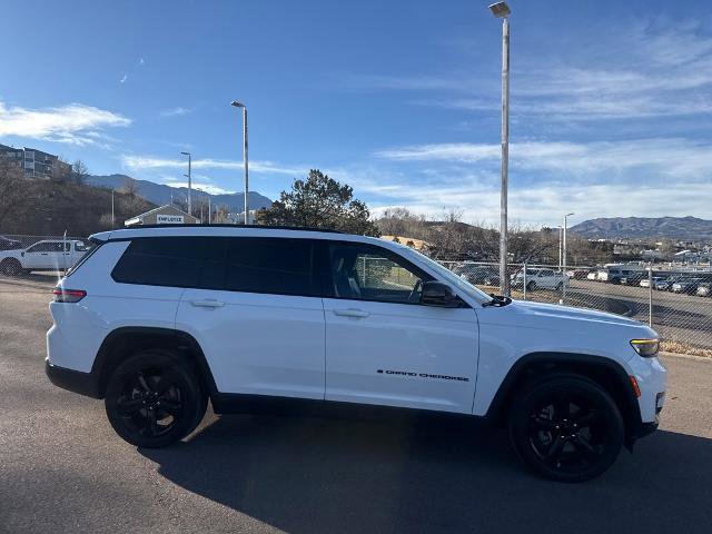 Used 2021 Jeep Grand Cherokee L Laredo image 4