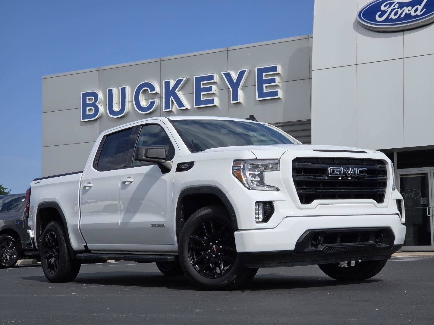 Used 2022 GMC Sierra 1500 Elevation w/ LPO, Elevation Black Package AWD/4WD image 2