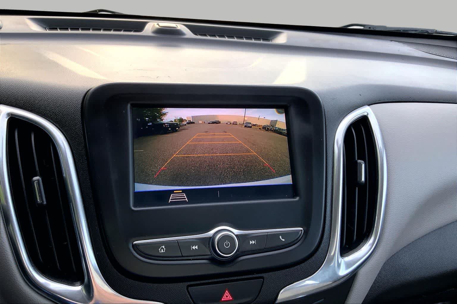 Used 2020 Chevrolet Equinox LS AWD/4WD image 29