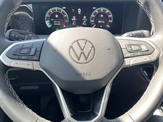 New 2026 Volkswagen Tiguan SE image 15