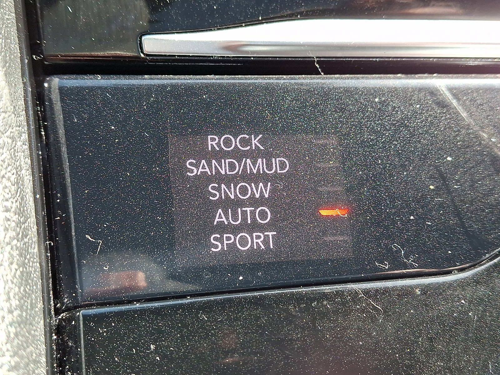 Used 2023 Jeep Grand Cherokee Overland AWD/4WD image 25