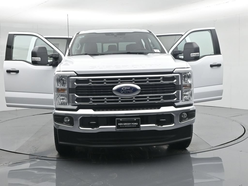 New 2026 Ford F250 XLT w/ FX4 Off-Road Package AWD/4WD image 35