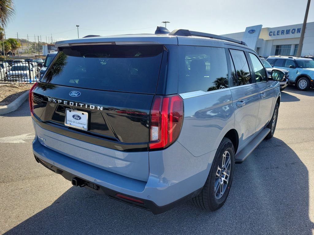 New 2026 Ford Expedition Active image 5