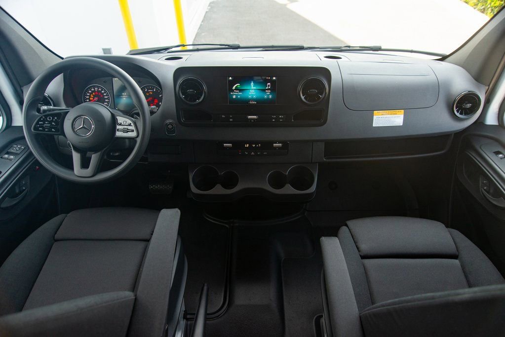 Used 2024 Mercedes-Benz Sprinter 144 Cargo image 28