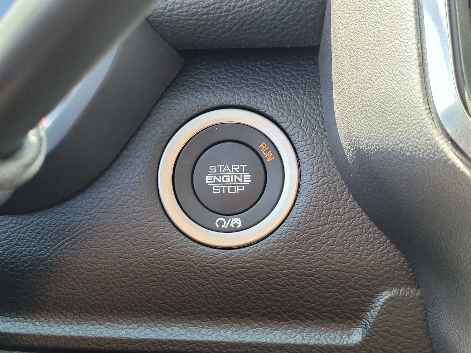 New 2026 RAM 2500 Laramie AWD/4WD image 21