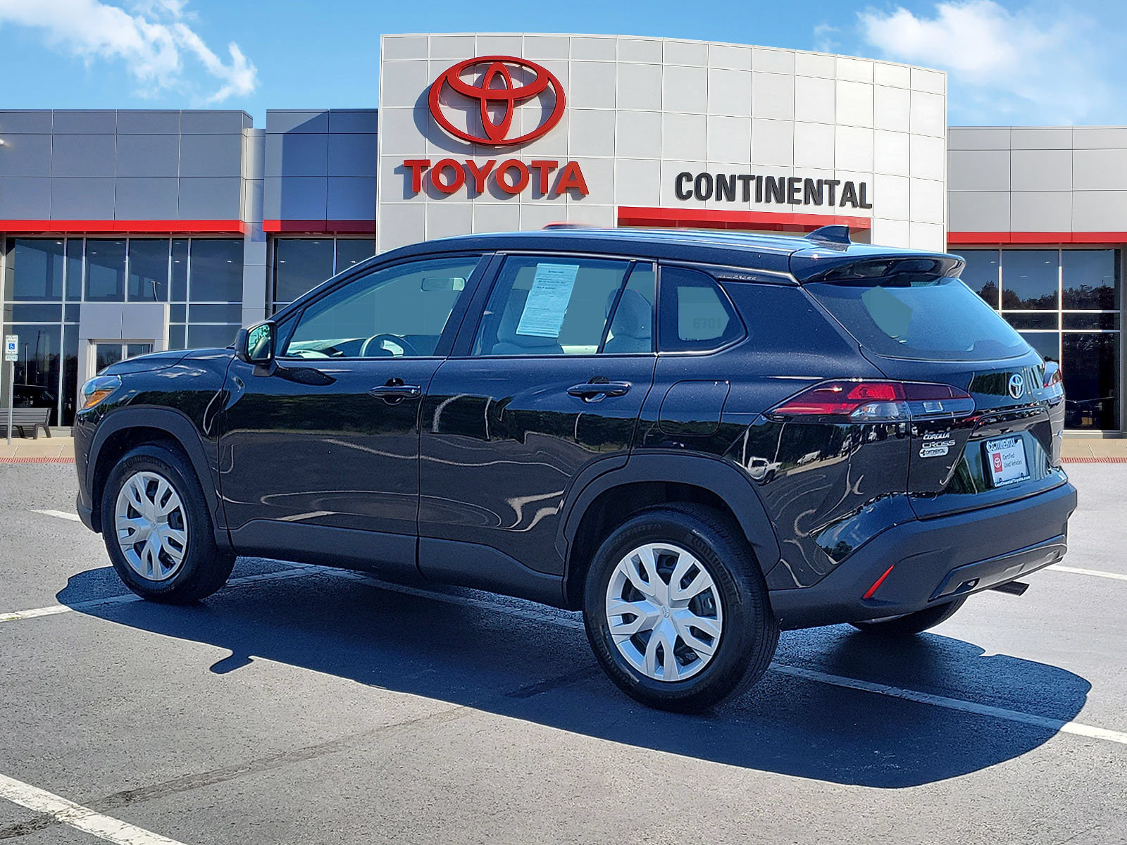 Certified 2026 Toyota Corolla Cross L AWD/4WD image 4