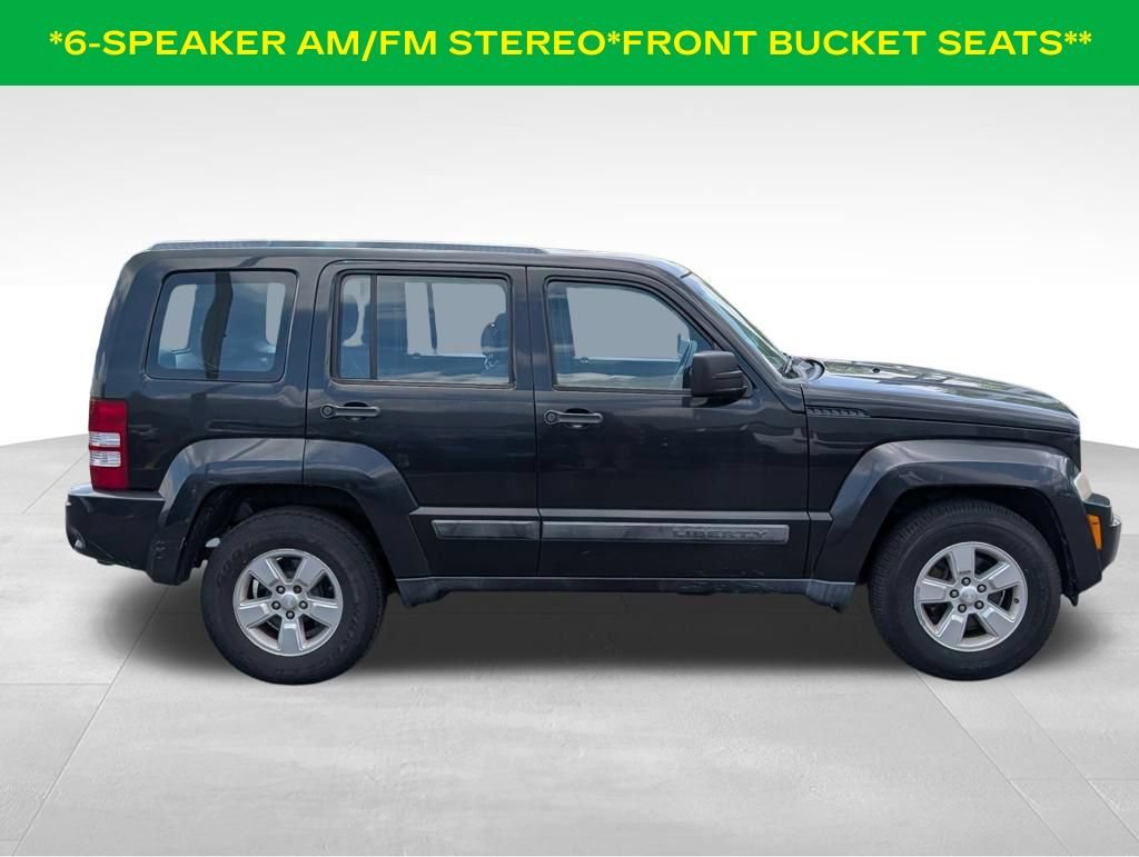 Used 2011 Jeep Liberty Sport AWD/4WD image 4