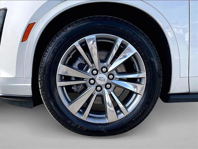 Used 2022 Cadillac XT6 Premium Luxury image 10