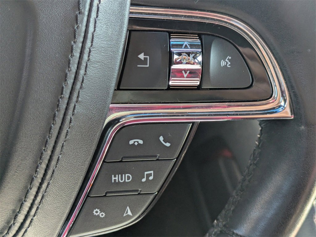 Used 2020 Lincoln Continental Reserve w/ Luxury Package image 28