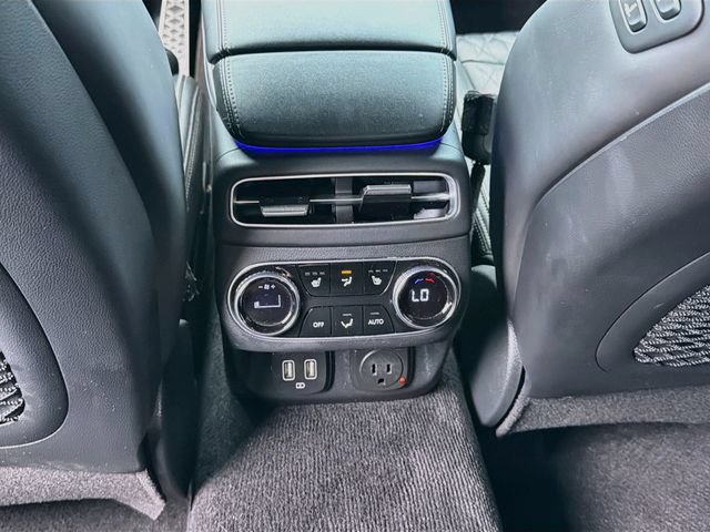 Used 2023 Genesis GV70 3.5T Sport w/ Sport Prestige Package AWD/4WD image 26