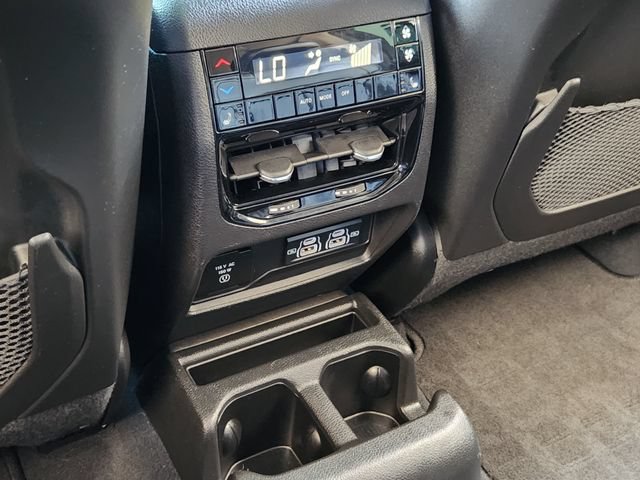 Certified 2023 Jeep Grand Cherokee L Limited w/ Luxury Tech Group II AWD/4WD image 31