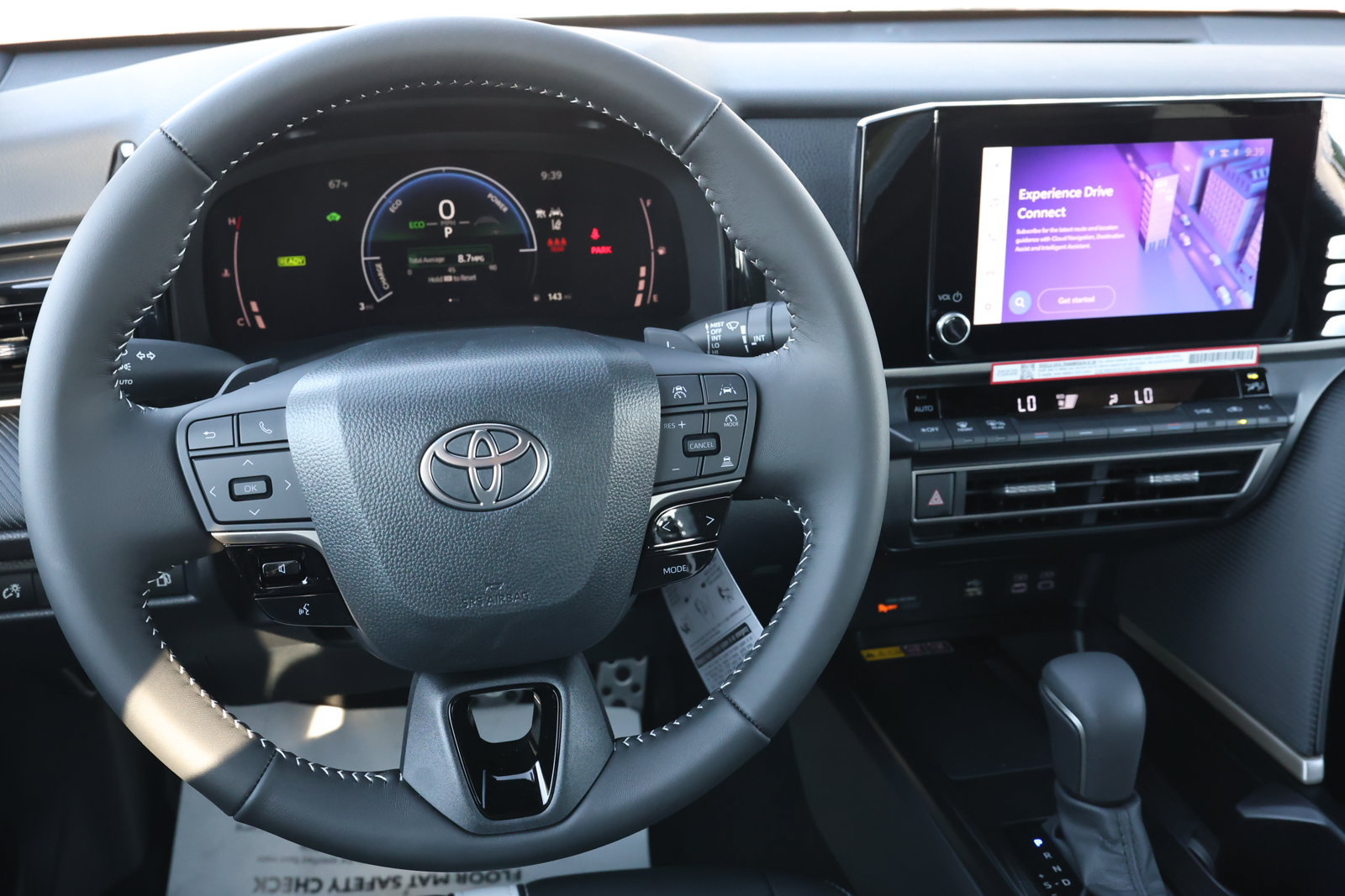 New 2026 Toyota Camry SE w/ Convenience Package FWD image 17
