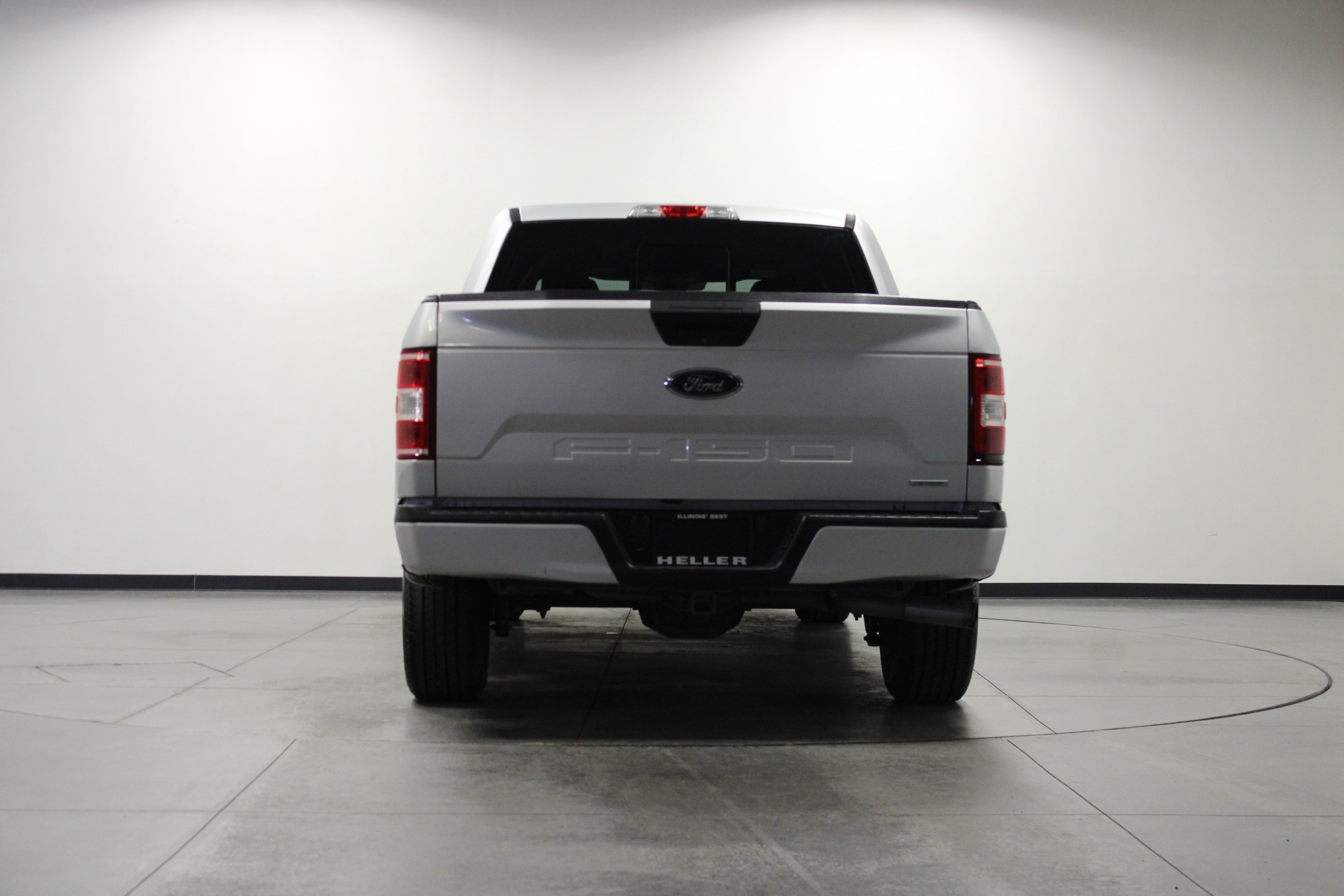 Used 2019 Ford F150 XLT w/ Equipment Group 302A Luxury RWD image 5