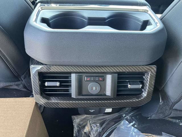 New 2026 Ford F250 Lariat w/ Black Appearance Package AWD/4WD image 8