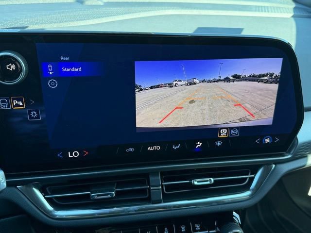 New 2026 Chevrolet Equinox EV LT image 25