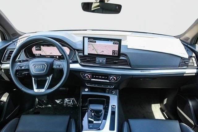 New 2025 Audi Q5 2.0T Premium Plus AWD/4WD image 13