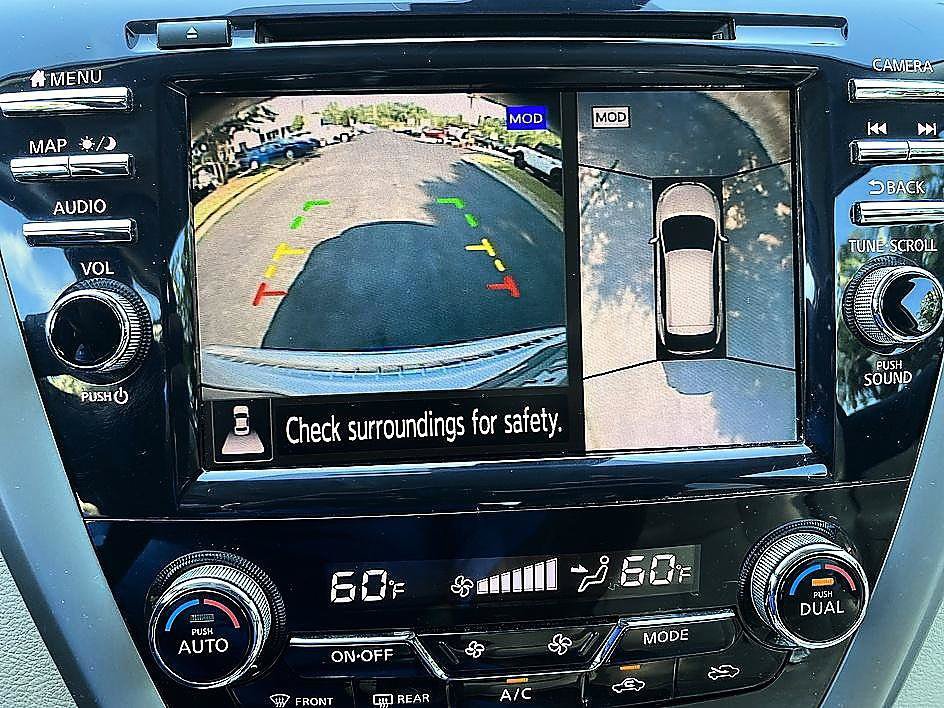 Used 2019 Nissan Murano SL w/ SL Technology Package FWD image 16