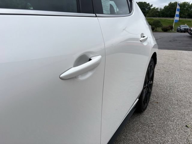Used 2022 MAZDA MAZDA3 s FWD image 25