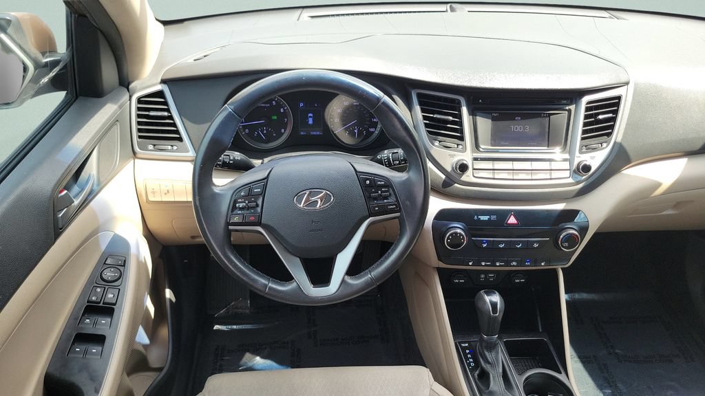 Used 2016 Hyundai Tucson Sport FWD image 12