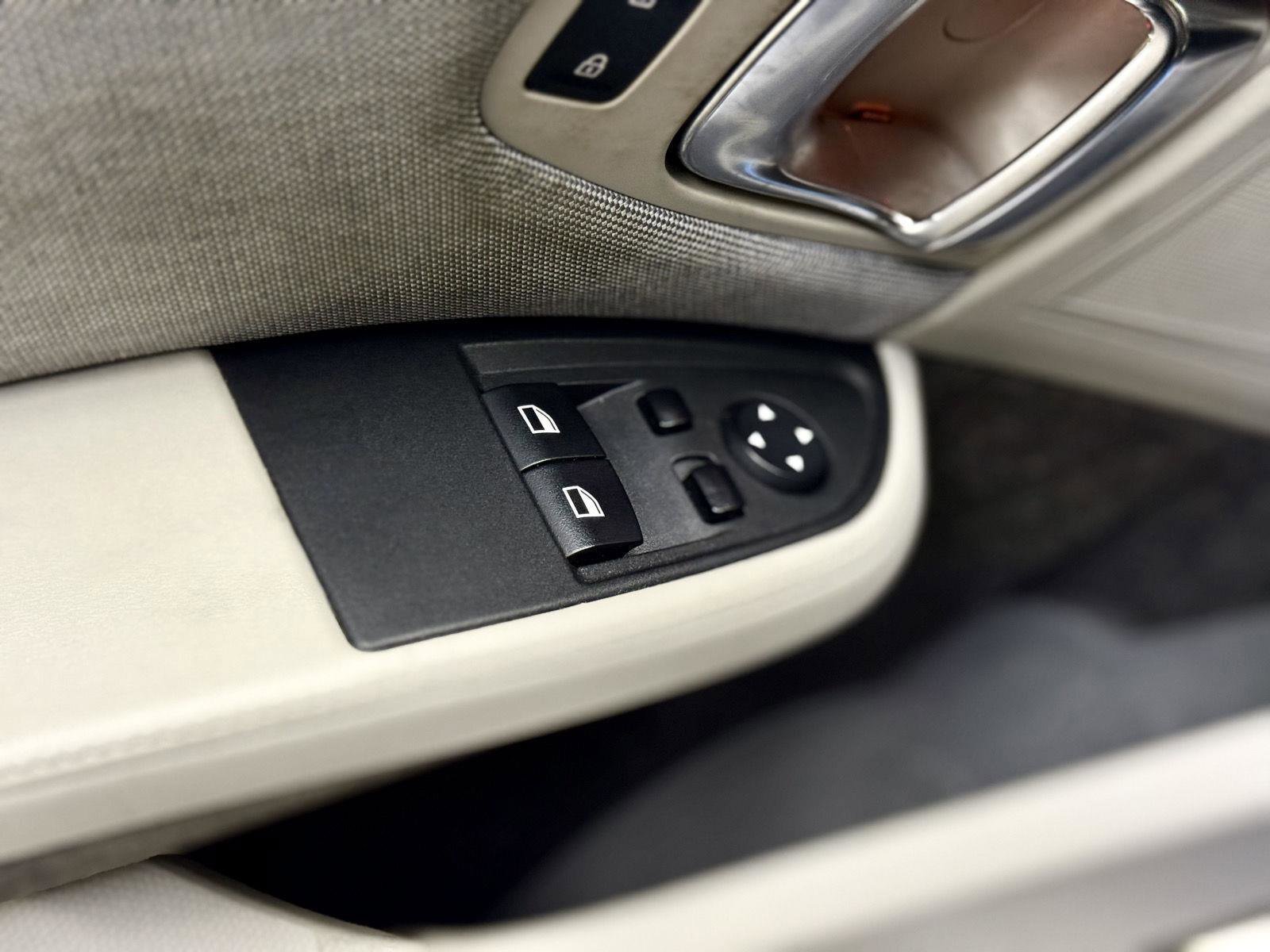 Used 2014 BMW i3 Base image 12